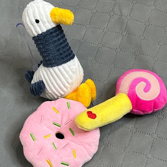 Small Dog Dog Toys Set of 3 Plush Seagull, Lollipop & Donut Toy Set - Picture 6 of 7